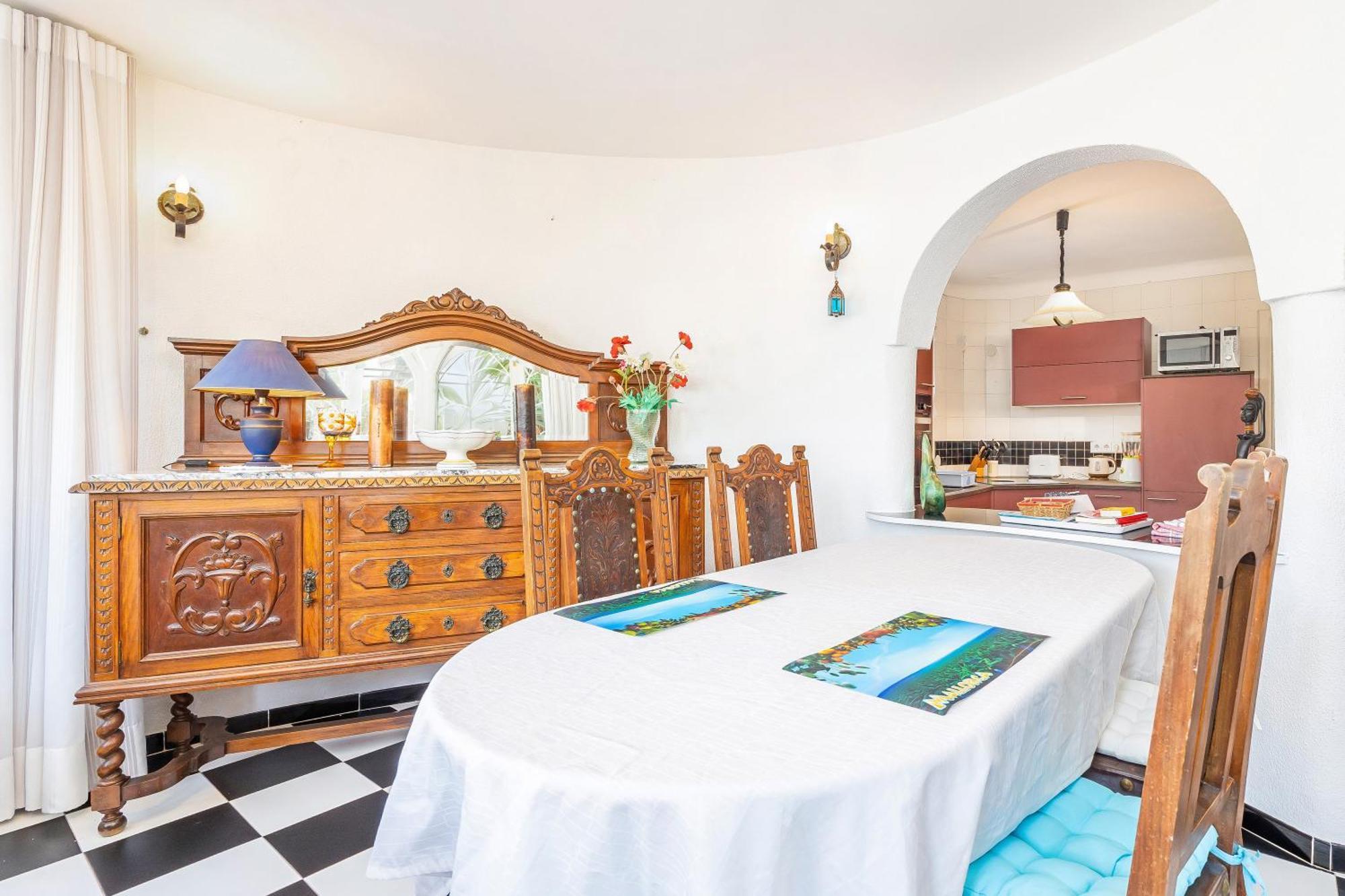 Villa Malik Mit Meerblick Und Pool กาลาดอร์ ภายนอก รูปภาพ